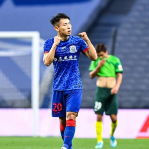 bob半岛体育平台-意外！于汉超和穆斯卡特首次公开同框亮相，引发申花球迷热议