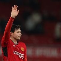 罗马诺：佛罗伦萨和林德洛夫谈判进展顺利，球员更倾向于加盟意甲